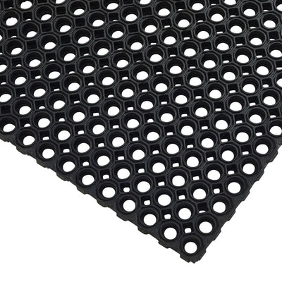 Cellmax rooftop walkway duckboard mat in black rubber showing cellular construction