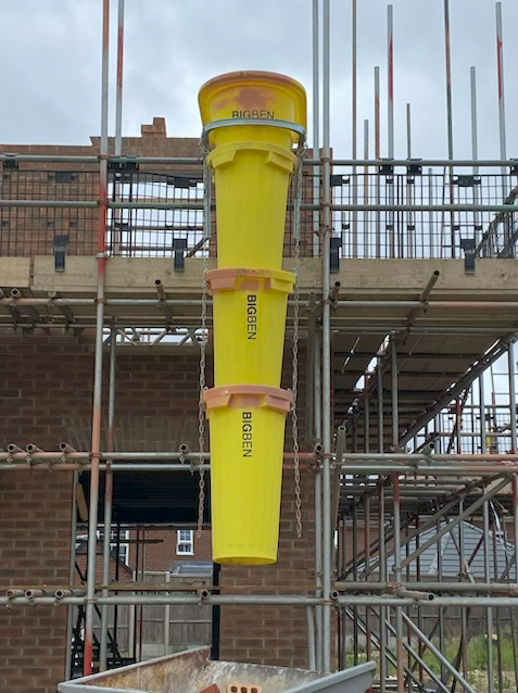 BIGBEN UltraTuff® 20" Rubble Chute Kit - 5 Chutes, 1 Top Hopper, 1 Fixing Frame