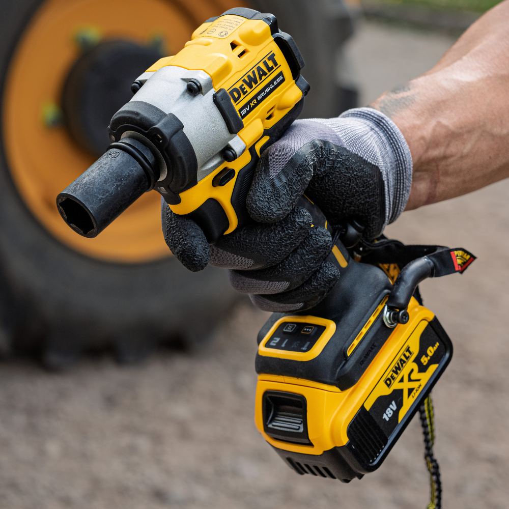 DeWalt Scaffolding Tethered Impact Wrench Kit