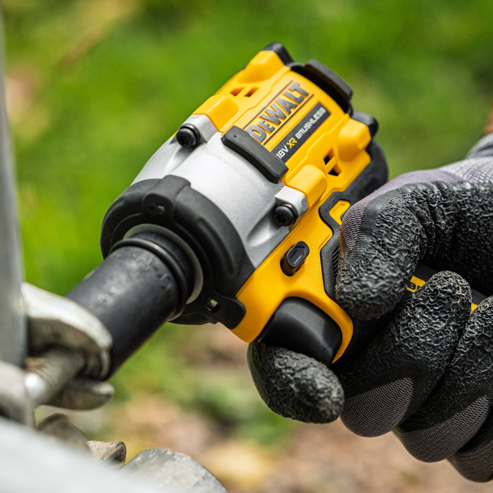 DeWalt Scaffolding Tethered Impact Wrench Kit