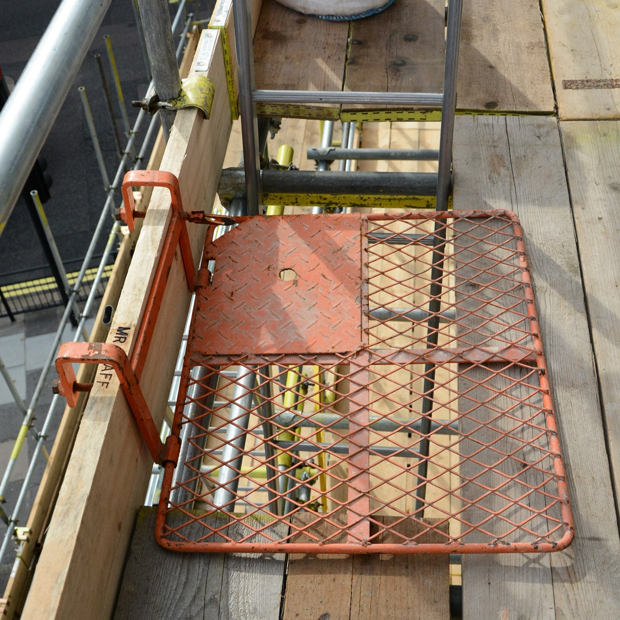 Trap Loop Ladder Leach's Ladder Trap Door for Scaffolding