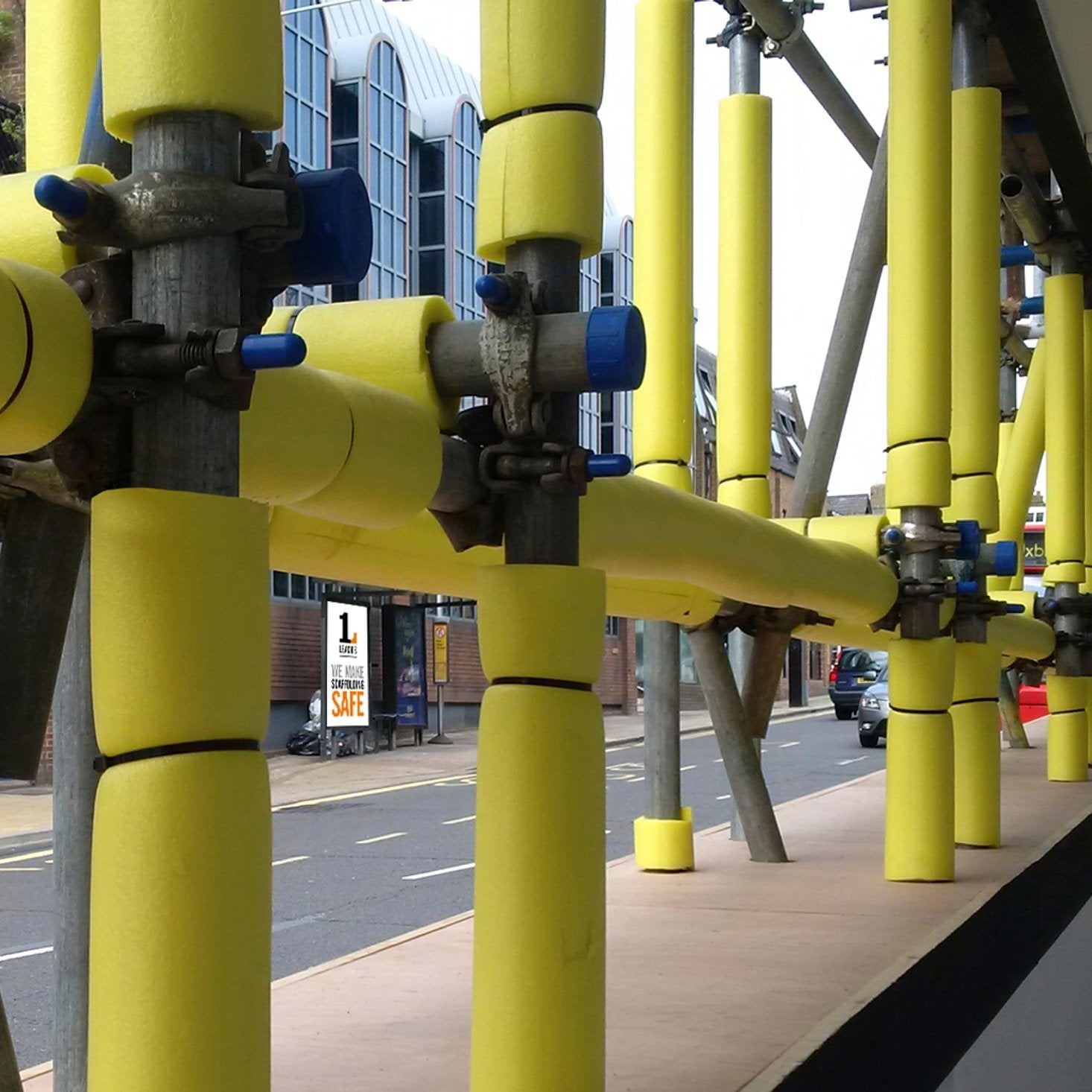 Scaffshield 140x 2m Yellow Foam for Tubes and Scaffolding - BIGBEN® Scaff’Foam ...